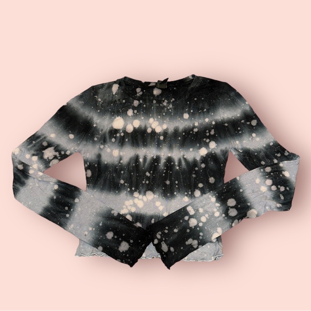2 for $10! Wild fable tie-dye striped long sleeve